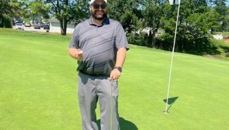 Massillon golfer hole-in-one wins him a brand new car