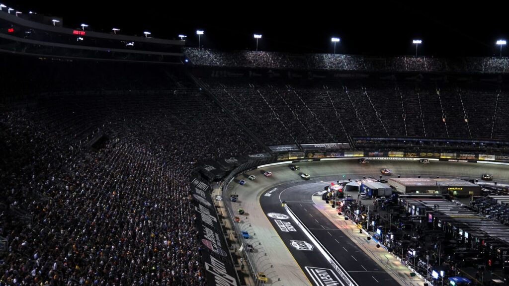 What to know about the 2025 Bristol weekend, Bass Pro Shops Night Race