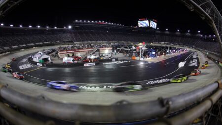 Results, winner of Bristol Night Race in playoffs