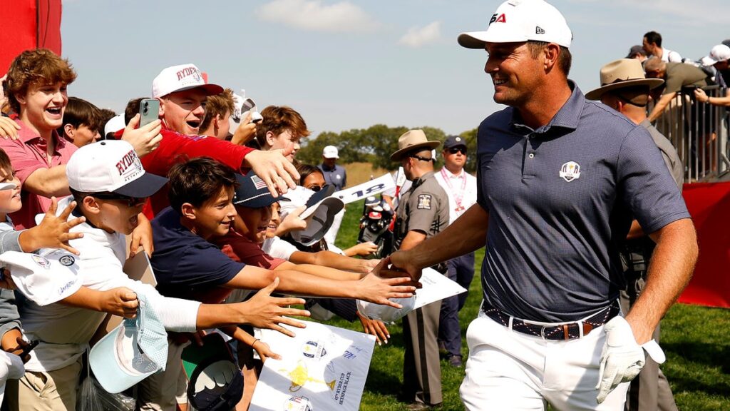 Bryson DeChambeau receives praise from teammates