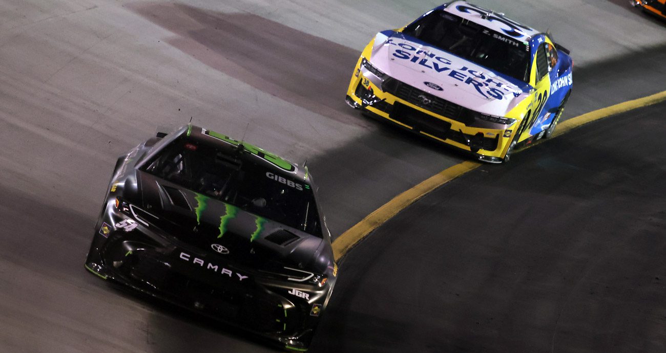 Ty Gibbs and Zane Smith battle at Bristol.