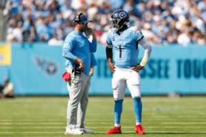 Titans’ Brian Callahan handing over play-calling duties to QBs coach Bo Hardegree after 0-3 start