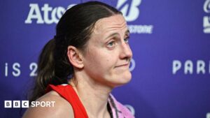World Boxing Championship: Michaela Walsh beaten in Liverpool