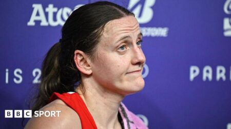 World Boxing Championship: Michaela Walsh beaten in Liverpool