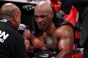 Boxing icons Tyson, Mayweather to meet in ring in 2026