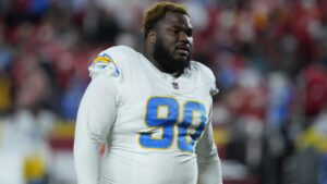 Teair Tart Reportedly Fined for Slapping Travis Kelce in Chargers’ Win vs. Chiefs