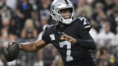 Geno Smith, Ashton Jeanty Disappoint Fans as Raiders Lose to Justin Herbert, Chargers