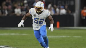 Chargers’ Khalil Mack out vs. Raiders with Elbow Injury, LB Had Arm in Sling