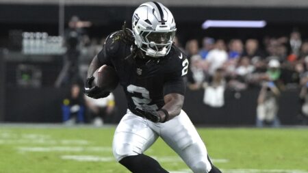 Bears’ Ben Johnson Praises ‘Phenomenal’ Ashton Jeanty Before Week 4 vs. Raiders