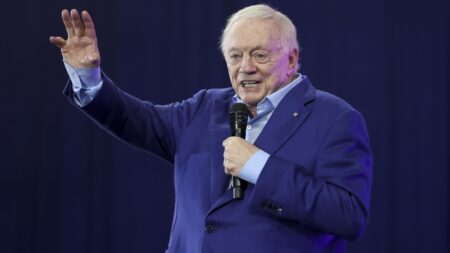 Jerry Jones Shades’ Micah Parsons’ Run Defense, Cowboys Impact Ahead of Packers Game