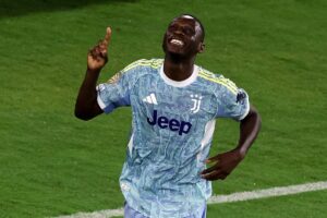 Randal Kolo Muani’s second chance brings needed versatility to Tottenham attack