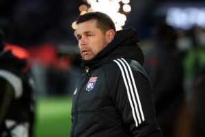 Lens manager Pierre Sage names PSG ‘the best team in the world’
