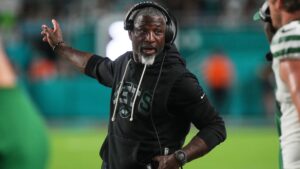 Aaron Glenn Rips Jets for 3 Turnovers, 13 Penalties in Dolphins Loss, ‘Disappointing’