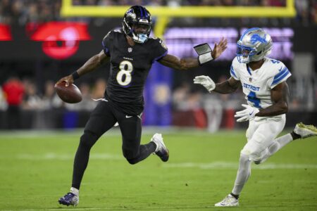 Lamar Jackson, Derrick Henry Criticized by NFL Fans in Ravens’ Loss to Goff, Lions
