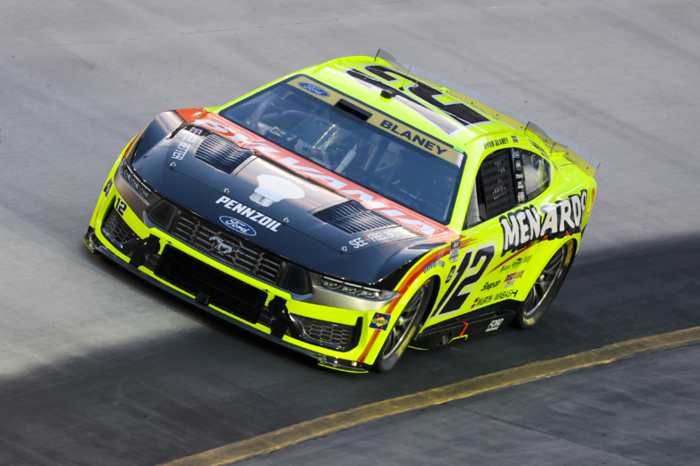 NASCAR race today