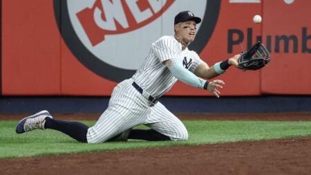 Yankees' Aaron Judge returns to right field Friday against Blue Jays