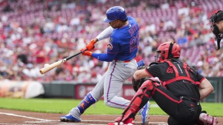 Edwin Diaz, Mets escape bases loaded trouble in ninth to beat Reds, 5-4