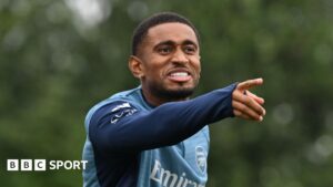 Reiss Nelson: Brentford confirm deadline-day signing of winger from Arsenal