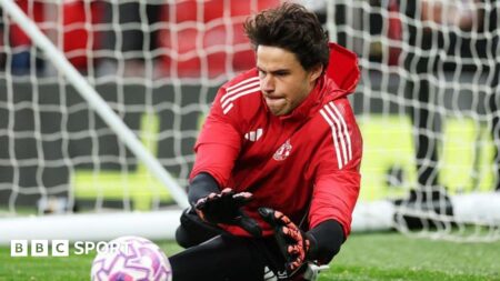 Manchester United: When will Senne Lammens get his chance?