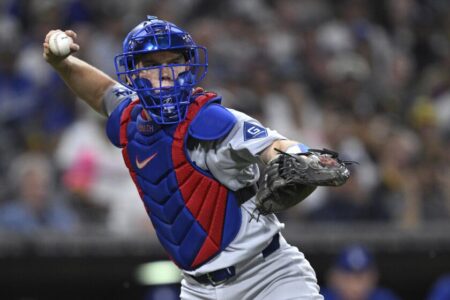 Will Smith has hairline hand fracture, putting his Dodgers playoff availability in question