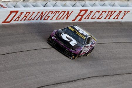 What caused Alex Bowman’s disastrous 40-second pit stop?
