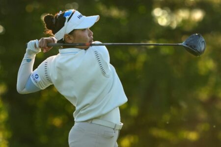 Chanettee takes two-shot lead in LPGA Queen City Championship