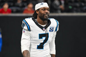 New Cowboys linebacker Jadeveon Clowney addresses recent arrest for trespassing