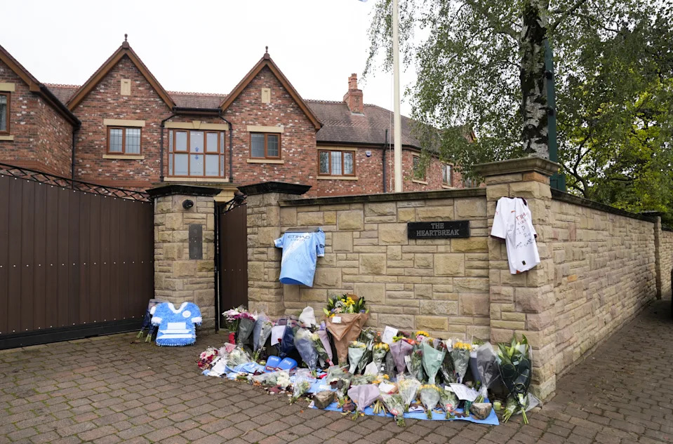 Tributes in memory of Ricky Hatton, who has died at the age of 46. Hatton, who announced in July that he would return to the ring in a professional bout in Dubai in December, was found dead at his home in Hyde. Greater Manchester Police said they were not treating the death as suspicious. Picture date: Monday September 15, 2025. (Photo by Danny Lawson/PA Images via Getty Images)