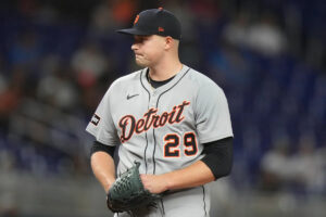 AL Cy Young frontrunner Tarik Skubal exits game with rib cage discomfort, will undergo imaging