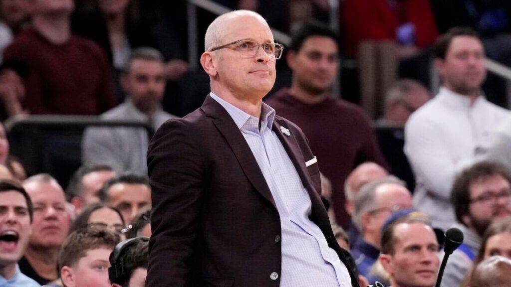 Dan Hurley briefly contemplated leaving UConn after turbulent 2024-25 season: ‘I wasn’t a good leader’