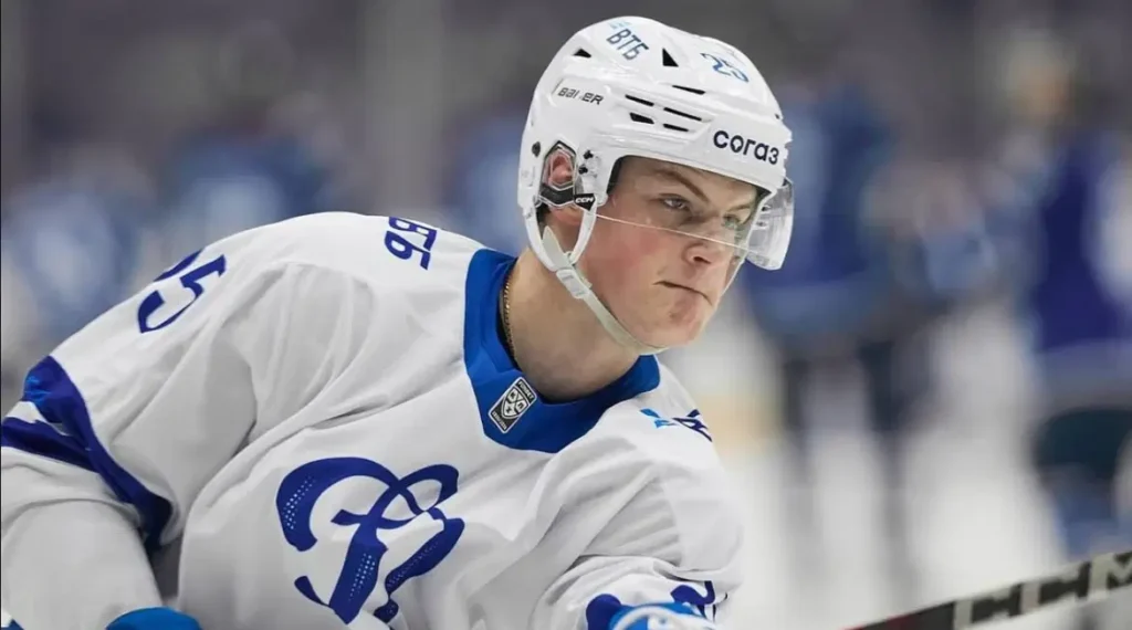 Why Islanders’ Daniil Prokhorov Is Back In Russia For 2025-26 Season