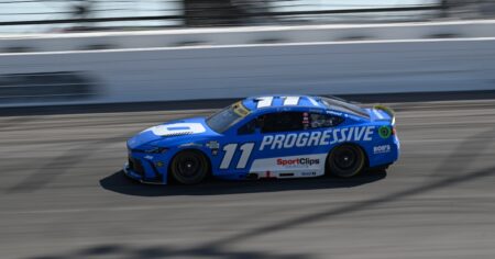 Denny Hamlin wins Gateway race, advances to Round of 12 in NASCAR Playoffs