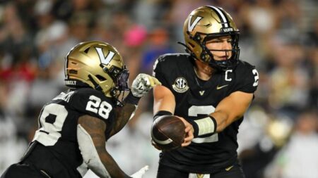 Tennessee parlay on DraftKings: Combine Commodores, Tigers, Titans picks for over 6-1 payout