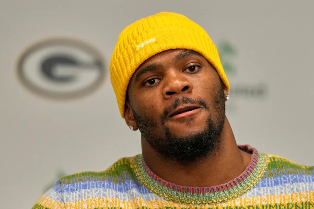 Micah Parsons made last-ditch effort to sign extension with Cowboys two days before Packers trade