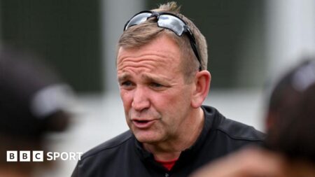 Andy Tennant leaves as team director of Essex women