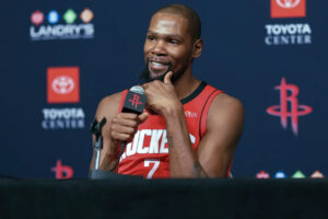Kevin Durant expects to sign an extension with Rockets, but doesn’t know when it will happen