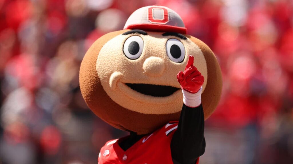 Ohio State reclaims No. 1 spot in AP Top 25; Travis Hunter headlines NFL depth chart takeaways, surprises