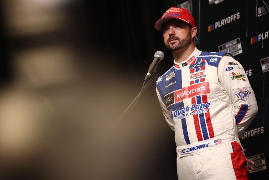 Josh Berry faces must-win odds in Bristol Night Race