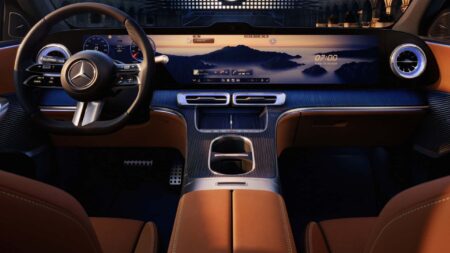 Mercedes Goes Full iPad With an All-Screen Dashboard