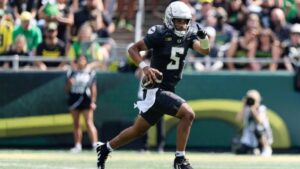 Former five-star QB prospect Dante Moore’s patience paying off with spectacular start at Oregon