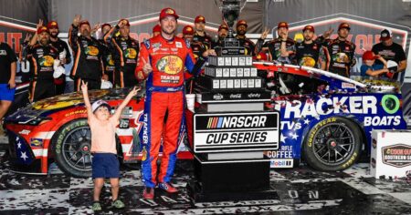 Chase Briscoe advances to Round of 12