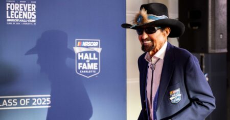 Richard Petty points out NASCAR’s popularity problem, rips playoff format