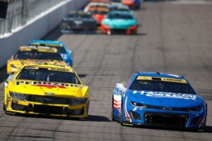 Ryan Blaney asks “what I did to deserve” Larson wrecking him