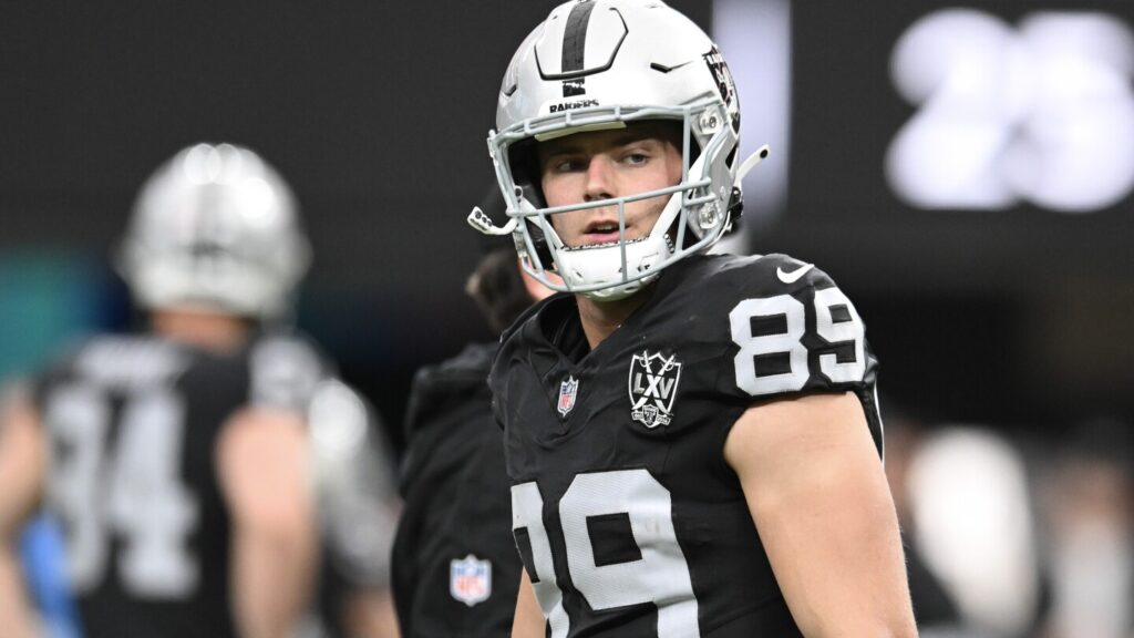 2025 Week 1 Fantasy Football Rankings: TE, K, DEF