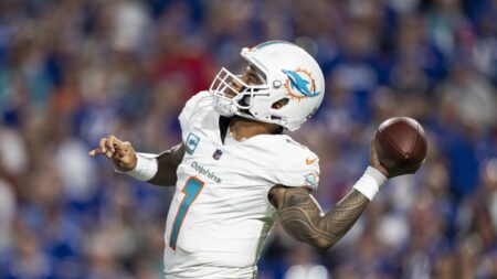 Tua Tagovailoa on criticism: “Anybody can do that”