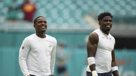 Tyreek Hill, De’Von Achane remain limited in practice