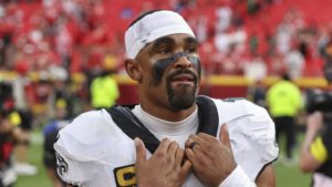 Jalen Hurts takes “accountability” for stagnant passing game