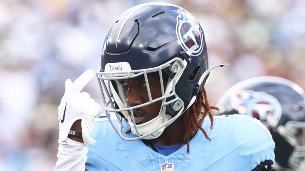 L’Jarius Sneed questionable for Titans, Dan Moore set to play