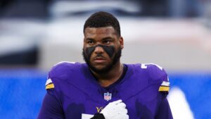 Christian Darrisaw, Harrison Smith are expected to start on Sunday
