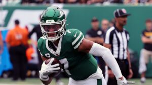 Aaron Glenn on Week 4 QB: I want to know exactly where Justin Fields is at